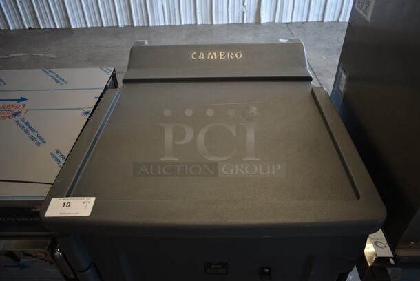 BRAND NEW! Cambro CAM2100 Gray Poly Portable Heated Holding Cabinet on Commercial Casters. 120 Volts, 1 Phase.  - Image 2 of 12
