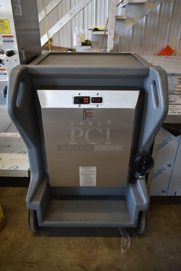BRAND NEW! Cambro CAM2100 Gray Poly Portable Heated Holding Cabinet on Commercial Casters. 120 Volts, 1 Phase.  - Image 9 of 12