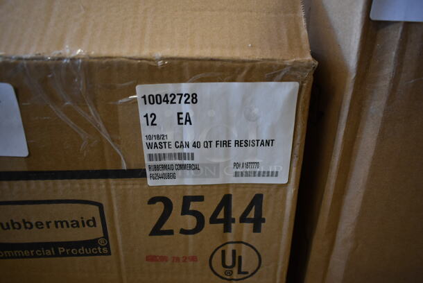 4 BRAND NEW IN BOX! Rubbermaid 254 Gray Poly 40 Quart Trash Cans. 4 Times Your BId! - Image 4 of 5
