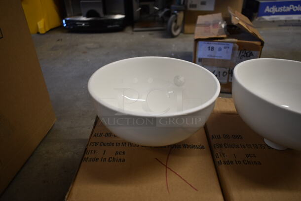 2 BRAND NEW IN BOX! ALU-00-065 ALU-00-065 White Cloche Covers to fit 10.75" Plates. 2 Times Your Bid! - Image 2 of 6