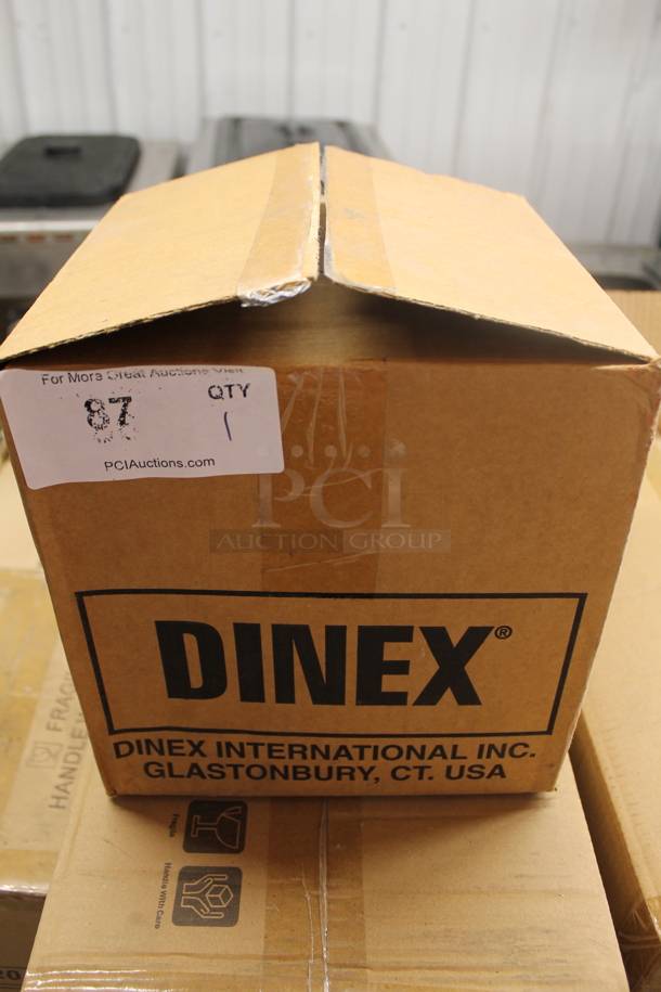 Box of 12 BRAND NEW! Carlisle Dinex Poly Cranberry Insulated Base Platters. - Image 2 of 4