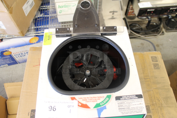 Quest Diagnostics Horizon Mini E 642E Quest Centrifuge. 115 Volts, 1 Phase. Tested and Working! - Image 3 of 7