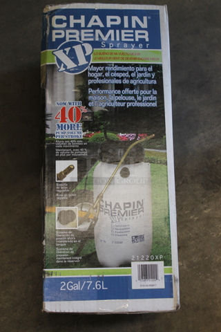 BRAND NEW IN BOX! Chapin Premier Sprayer.