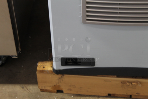 BRAND NEW SCRATCH AND DENT! 2023 Scotsman NS0422A-1B Stainless Steel Commercial Ice Head. 115 Volts, 1 Phase.  - Image 4 of 4