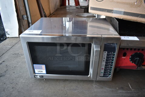 BRAND NEW! 2023 Amana RCS10TS Stainless Steel Commercial Countertop Microwave Oven. 120 Volts, 1 Phase. Tested and Working!