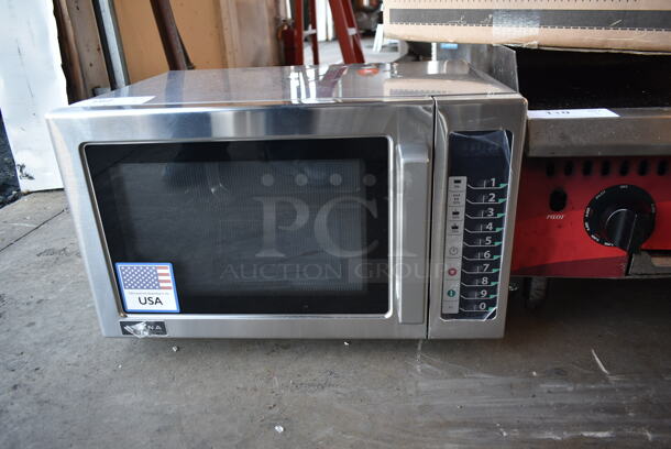 BRAND NEW! 2023 Amana RCS10TS Stainless Steel Commercial Countertop Microwave Oven. 120 Volts, 1 Phase. Tested and Working! - Image 3 of 5