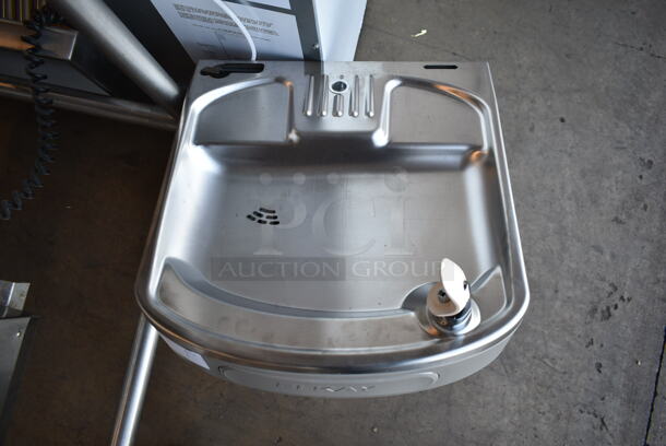 BRAND NEW SCRATCH AND DENT! Elkay Metal Wall Mount Water Fountain. 115 Volts, 1 Phase. - Image 3 of 6