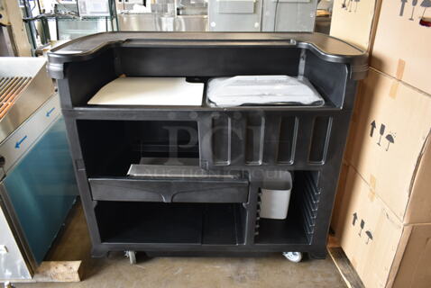 BRAND NEW SCRATCH AND DENT! Black Poly Portable Bar on Commercial Casters.