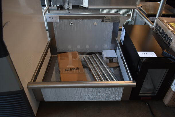 BRAND NEW SCRATCH AND DENT! Advance Tabco Stainless Steel Commercial Single Bay Sink w/ Legs. - Image 1 of 4