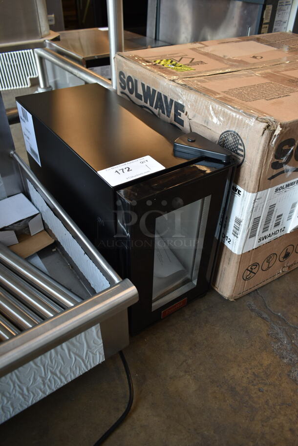 BRAND NEW SCRATCH AND DENT! Estella 236EMC1 Metal Commercial Mini Cooler Merchandiser. 110-120 Volts, 1 Phase. - Image 2 of 6