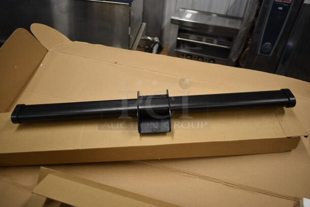 IN ORIGINAL BOX! StarTech Metal Flat Screen TV Ceiling Mount for 32-70" Television. - Image 5 of 6