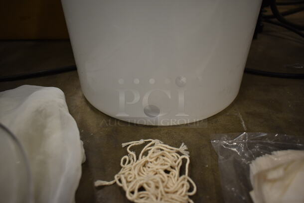 Toddy White/Clear Poly Cold Brew Coffee System. - Image 4 of 6