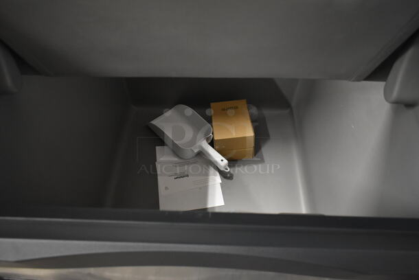 BRAND NEW SCRATCH AND DENT! Scotsman B530S Metal Commercial Ice Bin. - Image 6 of 7
