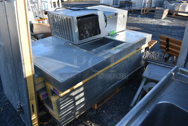 6'x6'x6' Norlake SELF CONTAINED Walk In Cooler Box w/ Norlake CPB05DC-A 115 Volt, 1 Phase Compressor and Copeland M4EF-0058-IAA-278 Compressor. Picture of the Unit Before Removal Is Included In the Listing.
 - Image 5 of 9