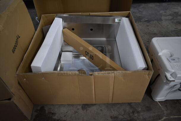 BRAND NEW SCRATCH AND DENT! Regency 600DDT36R Stainless Steel Commercial Right Side Dirty Side Dishwasher Table - Image 2 of 6