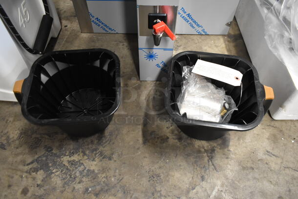 BRAND NEW SCRATCH AND DENT! Fetco CBS-1252 Stainless Steel Commercial Countertop Coffee Machine w/ Hot Water Dispenser and 2 Poly Brew Baskets. 208-240 Volts, 1 Phase. Tested and Working! - Image 6 of 9