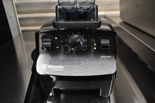 BRAND NEW SCRATCH AND DENT! 2023 Vita-Mix VM0101 Metal Commercial Countertop Blender. 120 Volts, 1 Phase. Tested and Working! - Image 3 of 9