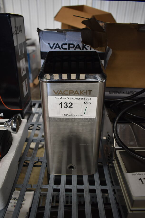BRAND NEW SCRATCH AND DENT! Vacpak-it 186SV08 Stainless Steel Commercial 10.5 Gallon Sous Vide Immersion Circulator Head. 120 Volts, 1 Phase. Tested and Working! - Image 1 of 6