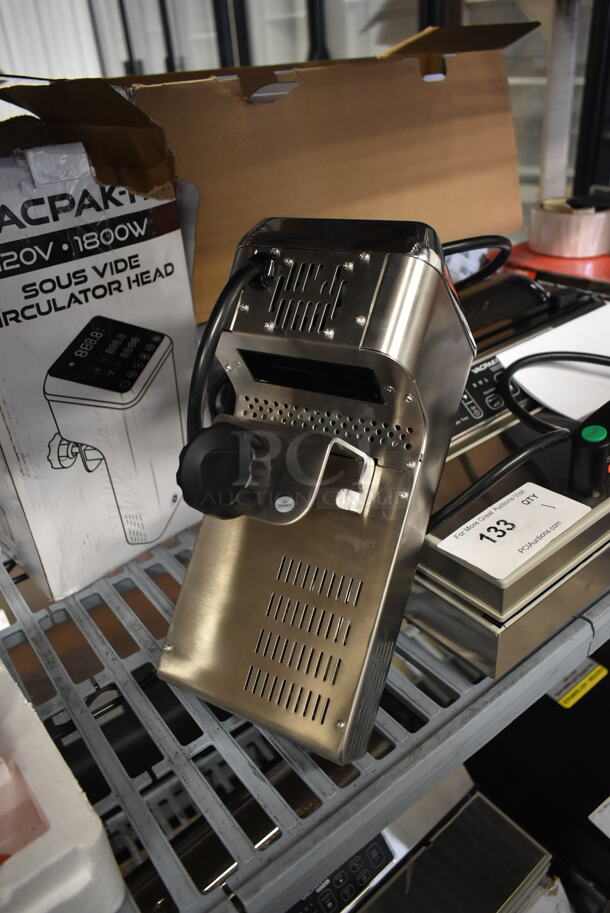 BRAND NEW SCRATCH AND DENT! Vacpak-it 186SV08 Stainless Steel Commercial 10.5 Gallon Sous Vide Immersion Circulator Head. 120 Volts, 1 Phase. Tested and Working! - Image 4 of 6
