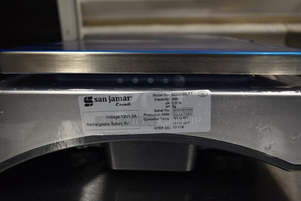BRAND NEW SCRATCH AND DENT! San Jamar SCDG30LFT Stainless Steel Commercial Countertop 30 Pound Capacity Scale. Tested and Working! - Image 6 of 7