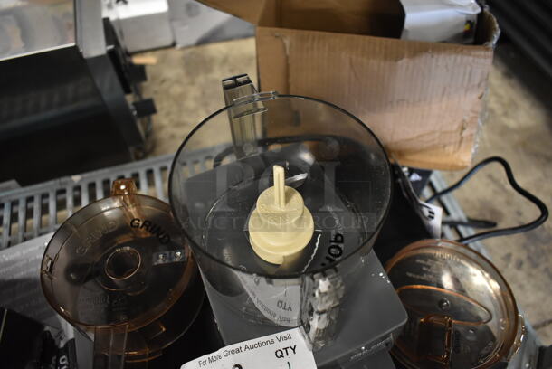 BRAND NEW SCRATCH AND DENT! Waring WCG75/WCG750 Metal Commercial Countertop Food Processor w/ Bowl, Lidl and 2 S Blades. 120 Volts, 1 Phase. Tested and Working! - Image 6 of 7