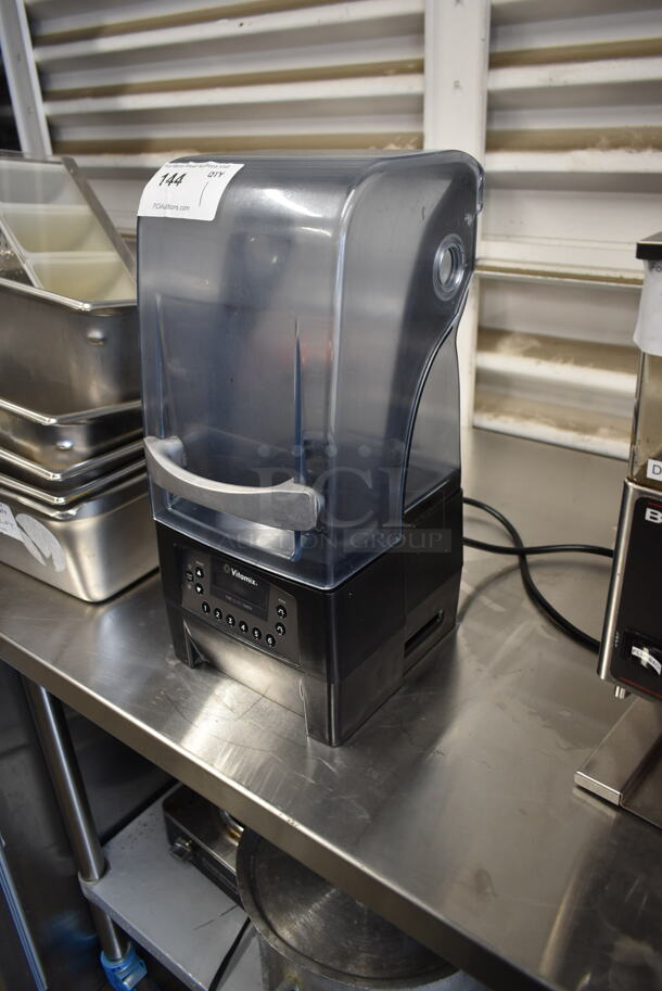 2018 Vita-Mix VM0145 Metal Commercial Countertop Blender Base w/ Poly Hinge Cover. 120 Volts, 1 Phase. Tested and Working! - Image 2 of 6