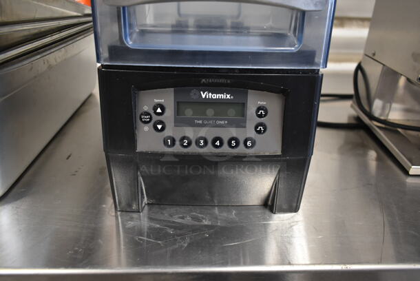 2018 Vita-Mix VM0145 Metal Commercial Countertop Blender Base w/ Poly Hinge Cover. 120 Volts, 1 Phase. Tested and Working! - Image 3 of 6