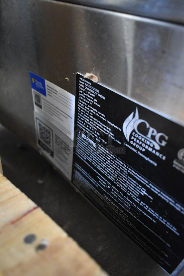 BRAND NEW SCRATCH AND DENT! 2023 Avantco 351GTCPG72NL Stainless Steel Commercial Countertop Natural Gas Powered Flat Top Griddle. 180,000 BTU. - Image 5 of 5