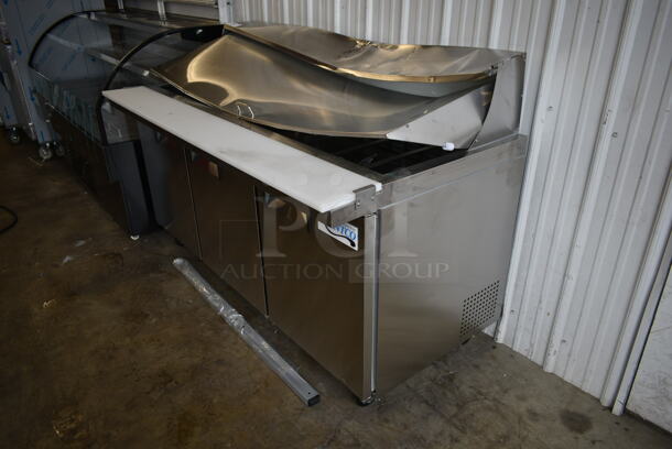 BRAND NEW SCRATCH AND DENT! 2023 Avantco 178APT71MHC Stainless Steel Commercial Sandwich Salad Prep Table Bain Marie Mega Top on Commercial Casters. 115 Volts, 1 Phase. Tested and Working! - Image 2 of 11