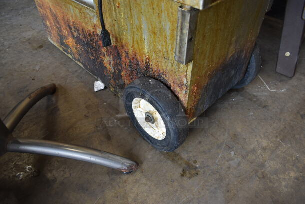 Miroil Metal Commercial Fryer Oil Filtration System on Casters. - Image 7 of 10