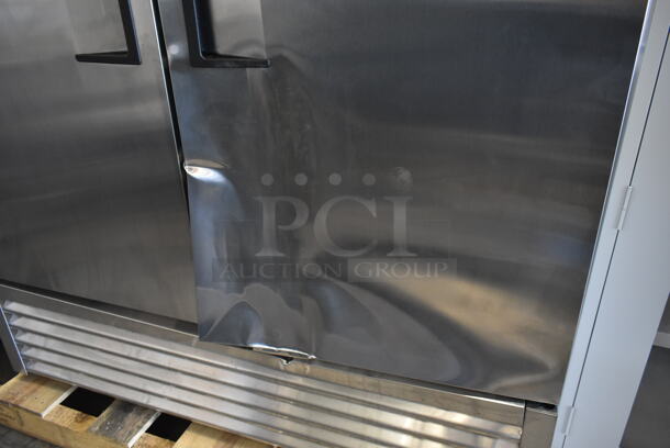 BRAND NEW SCRATCH AND DENT! 2023 True T-49F-HC ENERGY STAR Stainless Steel Commercial 2 Door Reach In Freezer w/ Poly Coated Racks. 115 Volts, 1 Phase. Tested and Working! - Image 4 of 10