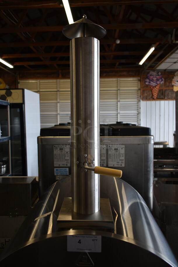 BRAND NEW SCRATCH AND DENT! Backyard Pro Stainless Steel Commercial Wood Fired Il Forno Pizza Oven on Stand w/ Commercial Casters. Tested and Working! - Image 4 of 9