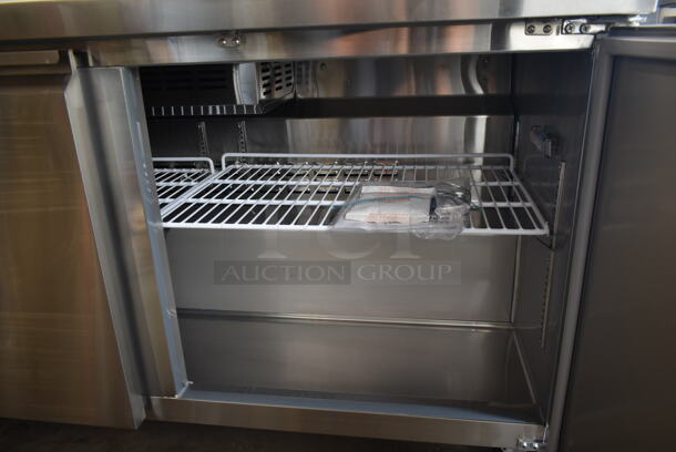 BRAND NEW SCRATCH AND DENT! 2023 Avantco 178SSPT6010 Stainless Steel Commercial Sandwich Salad Prep Table Bain Marie Mega Top on Commercial Casters. 115 Volts, 1 Phase. Tested and Working! - Image 8 of 10