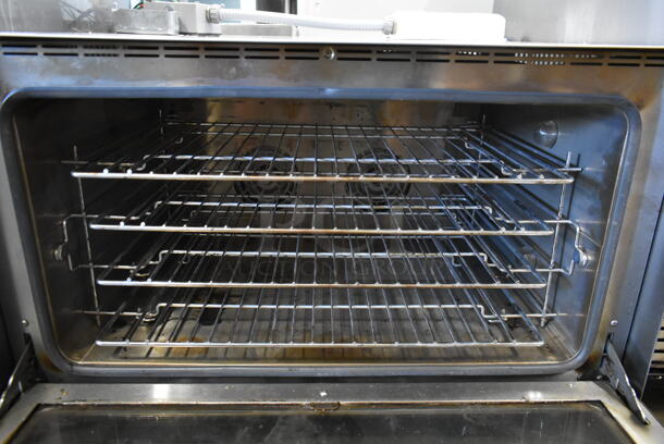 Vollrath COA 8005 Stainless Steel Commercial Countertop Electric Powered Convection Oven. 208-240 Volts, 1 Phase. - Image 5 of 7