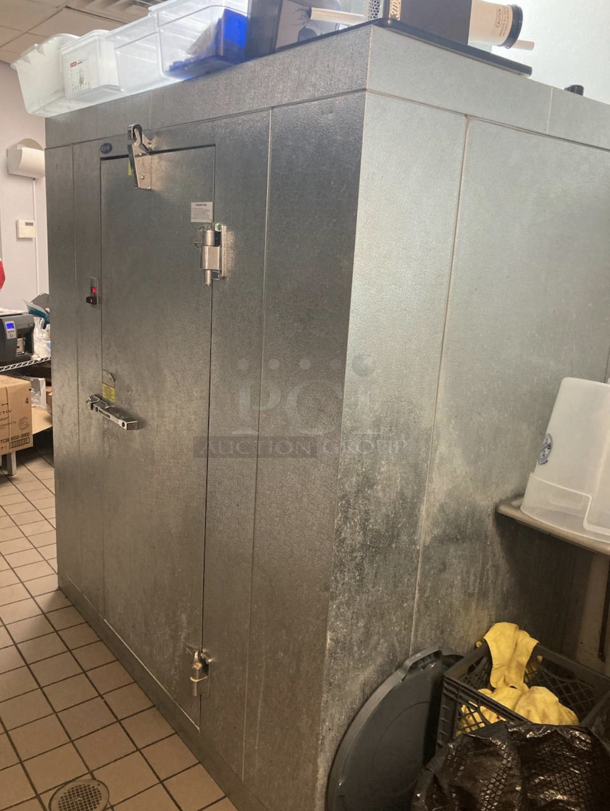 6'x6'x6' Norlake SELF CONTAINED Walk In Cooler Box w/ Norlake CPB05DC-A 115 Volt, 1 Phase Compressor and Copeland M4EF-0058-IAA-278 Compressor. Picture of the Unit Before Removal Is Included In the Listing.
 - Image 1 of 9