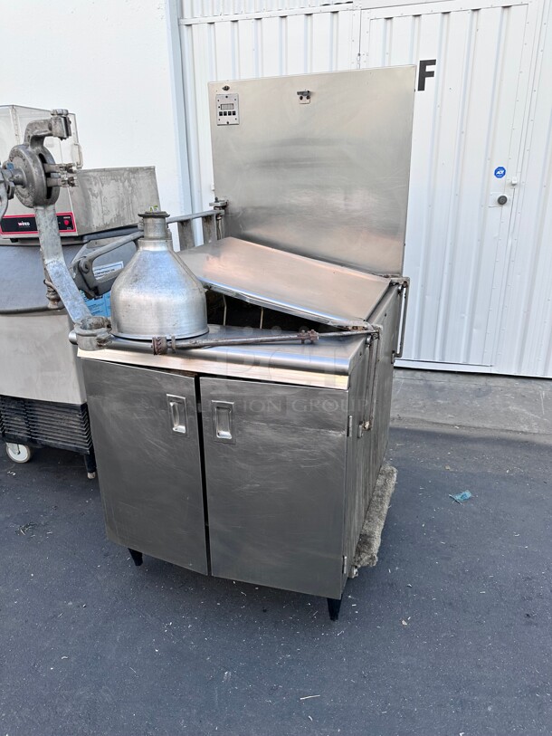 Working Mercury Commercial Donut Fryer With Filtration System - Image 2 of 7