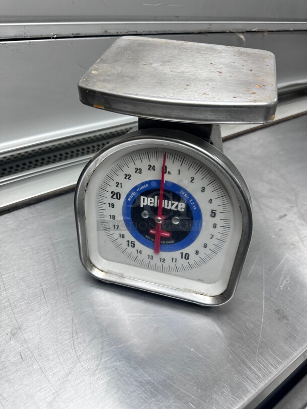 Working Pelouze YG400R 25 lb x 2oz Mechanical Dial Scale  rubbermaid - Image 2 of 7