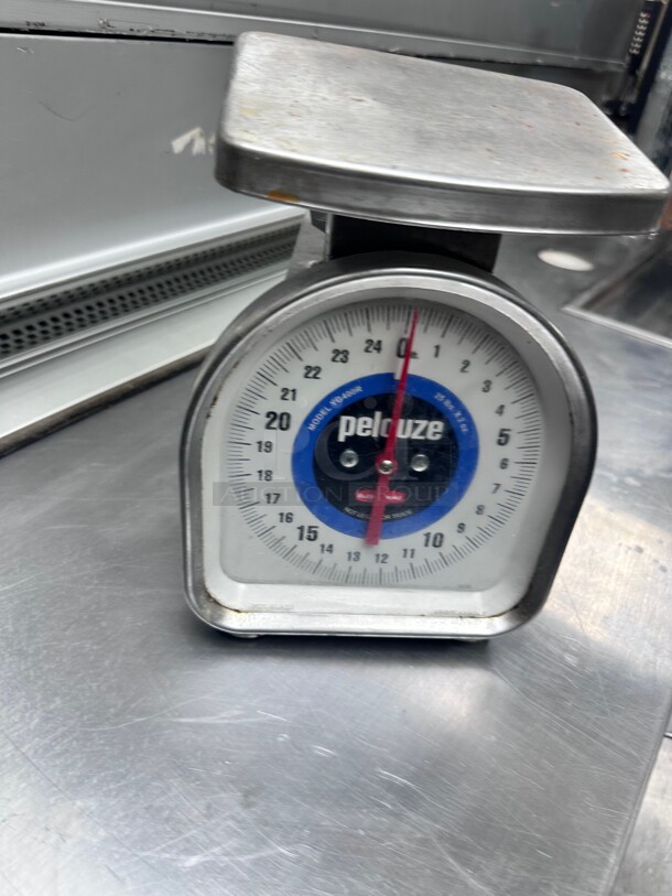Working Pelouze YG400R 25 lb x 2oz Mechanical Dial Scale  rubbermaid - Image 4 of 7