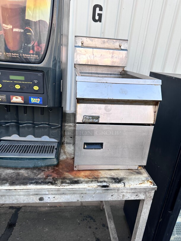 Counter Top! Pitco SGC-S Countertop Gas Fryer - (1) 35 lb Vat, Natural Gas Working  - Image 6 of 6