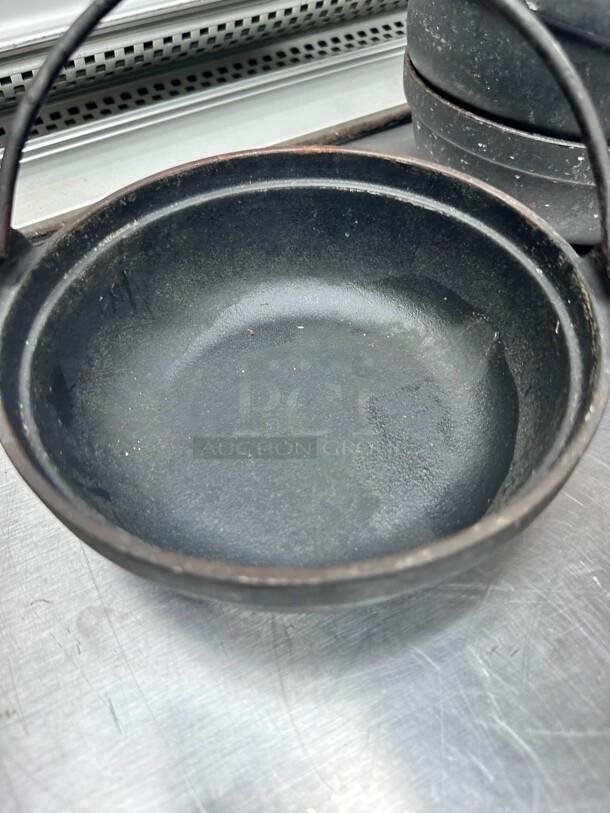 Elite Global Solutions 7 inch   Cast Iron Fry Pan w/ Handle  Black - Image 5 of 6