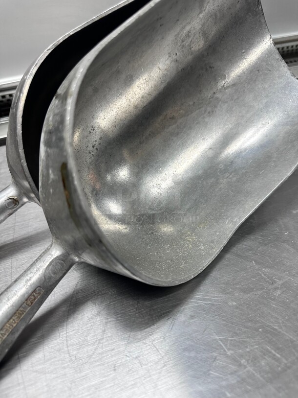 Wearever #5283 flour sugar ice food candy fruit general store Kitchen Scoop NSF - Image 2 of 8