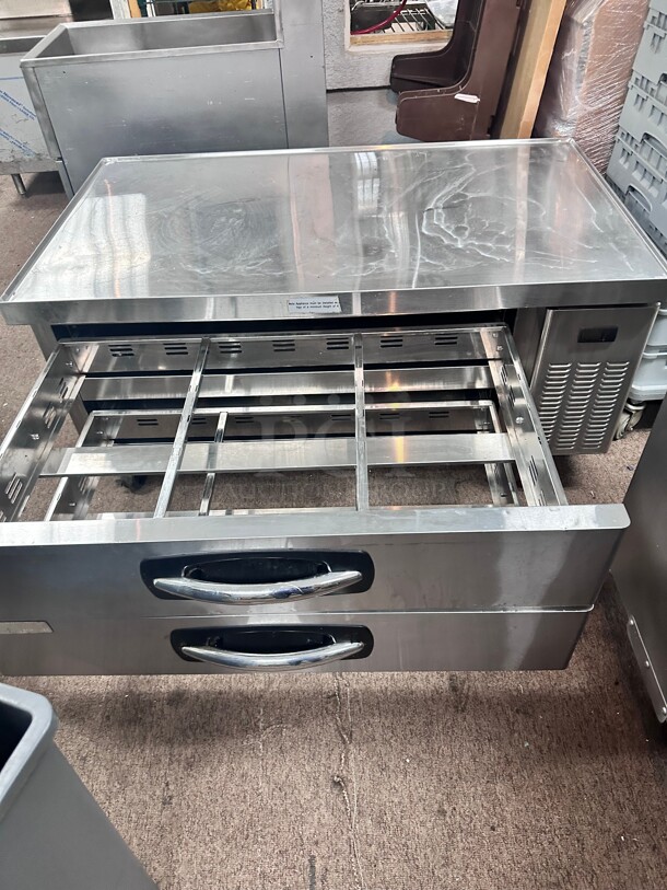 Late Model Norlake CB53 AdvantEDGE Refrigerated Chef Base 53 inch Wide 115 Volt Working - Image 9 of 9