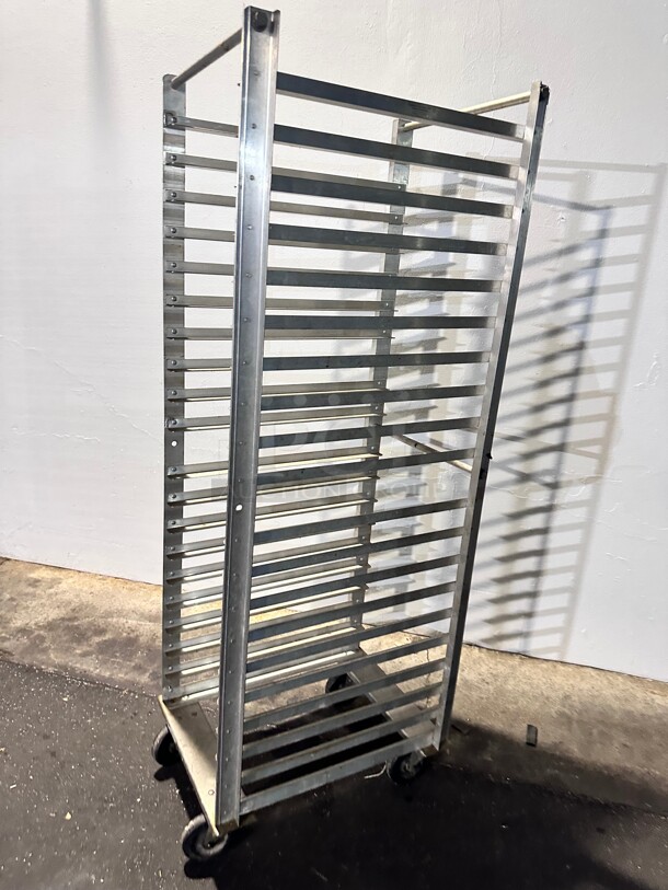 Lakeside 8522 20 Sheet Pan Rack Speed Rack - Image 4 of 8