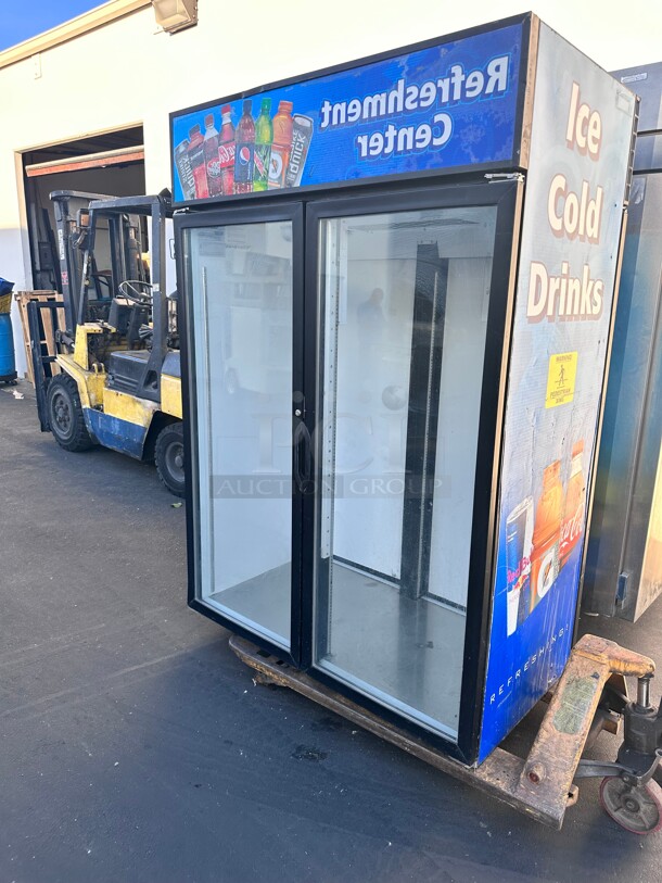 Late Model Habco H49PLTM
Load-Thru Cold Space Merchandiser 
 Refrigerator 115 Volt  - Image 5 of 8