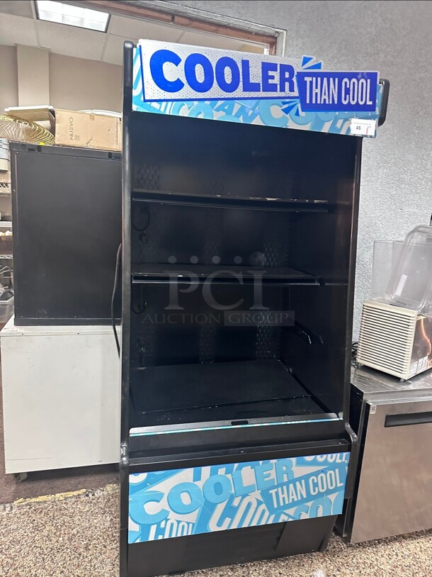 Oasis CO3678R Oasis 71 inch High Environment Refrigerated Air Curtain Merchandiser 220 Volt Working - Image 3 of 5