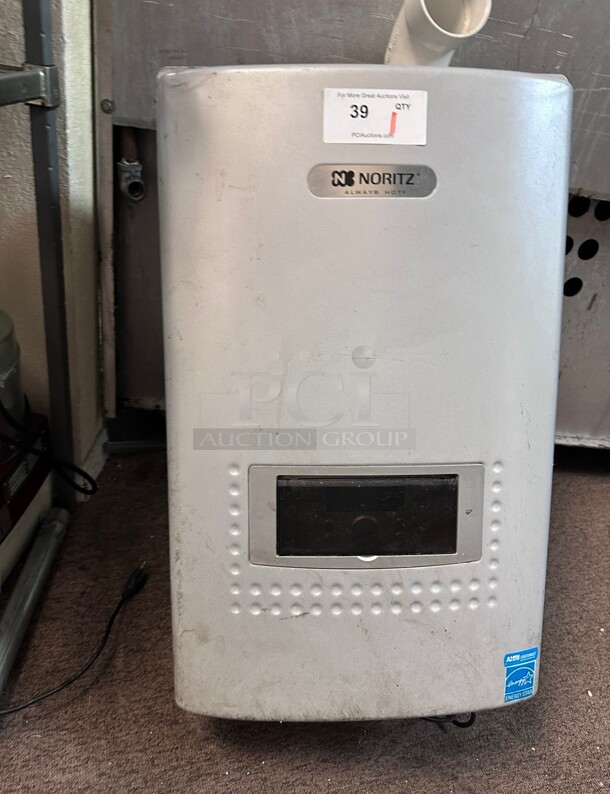 Noritz NRCP111-Dv-Ng 11.1 GPM 199900 BTU 120 Volt Commercial Natural Gas Working NSF  - Image 3 of 8