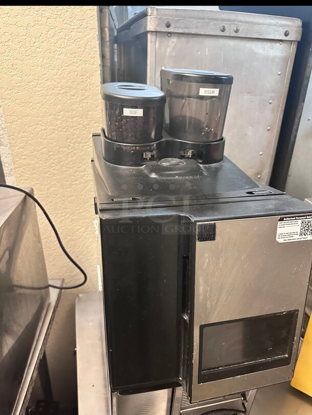 Late Model BUNN Espress Sure Tamp Auto Superautomatic Espresso Machine 220 Volt 1 phase Working With Milk Cooler - Image 4 of 6