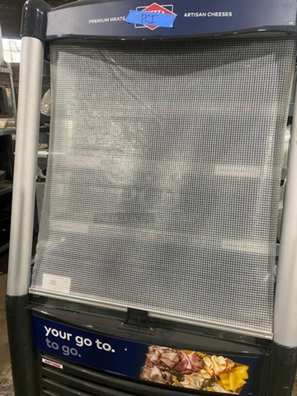 AHT Commercial Refrigerated Open Grab-N-Go Display Case! Model: ACWNAM SN: 80147500000270 110/120V 60HZ 1 Phase - Image 7 of 8