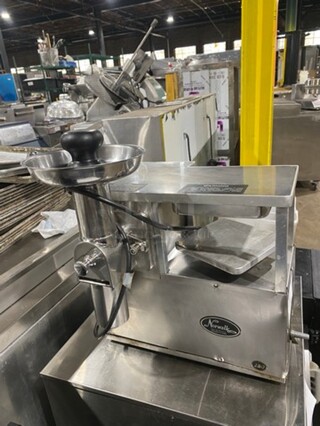 Norwalk Commercial Countertop Hydraulic Press Juicer! Stainless Steel! Model: 280SS SN: AL1869B 115/230/240V