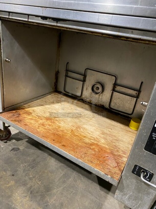NICE! Cleveland Commercial Natural Gas Powered Rotisserie Convection Oven! All Stainless Steel! WORKING WHEN REMOVED! Model: BMR32 SN: WC3639396I40 - Image 8 of 11